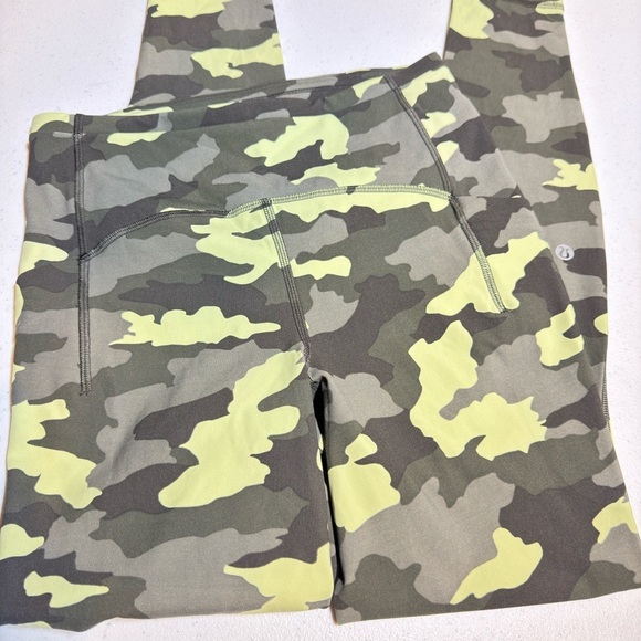 Lululemon swift speed he tight camo print yoga leggings women’s size 6 - Picture 5 of 10